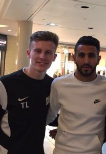 Riyad Mahrez vu à Londres alors qu’il devrait être en Autriche