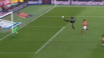 Anthony Modeste marque un but zlatanesque !