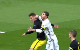 Le coup de coude très vilain de Sergio Ramos sur Lucas Hernandez qui aurait dû lui valoir le carton rouge !