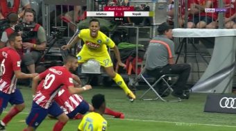 Le tacle terrible de Diego Godin sur Adam Ounas... pour un match amical !