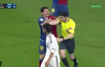 En 2009, Messi avait aussi poussé l'arbitre et n'avait pas été sanctionné !