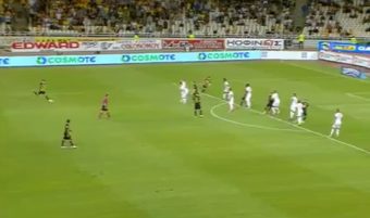 Le missile de 30 mètres sur coup franc de Christodoulopoulos qui termine dans la lucarne !