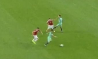 Cristiano Ronaldo a encore dérapé face à la Hongrie et aurait pu être expulsé !