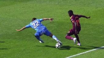 Ousmane Dembélé humilie son adversaire avec un magnifique petit pont + grand pont !