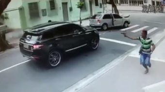 Le gardien de Botafogo se fait car-jacker par des hommes armés en plein Rio !