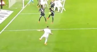 La vidéo filmée des tribunes qui montre que l'OM aurait dû avoir un penalty !