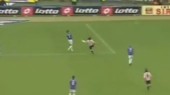 L'incroyable premier but d'Edinson Cavani en Serie A avec Palerme !