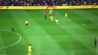 La sortie incompréhensible de Buffon qui a failli coûter un but au PSG !