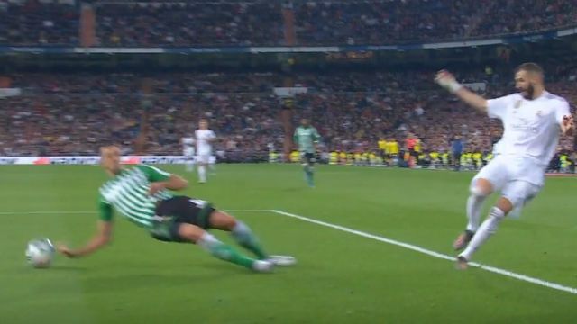 Le penalty incroyable non-sifflé pour le Real Madrid face au Betis !