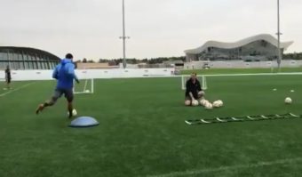 Memphis Depay retouche déjà le ballon 2 mois après sa blessure !